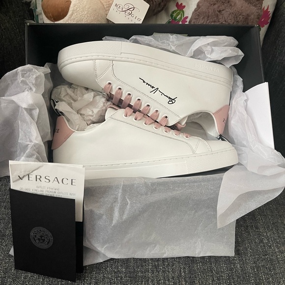 authentic Versace sneakers size 38.5 - Picture 8 of 11